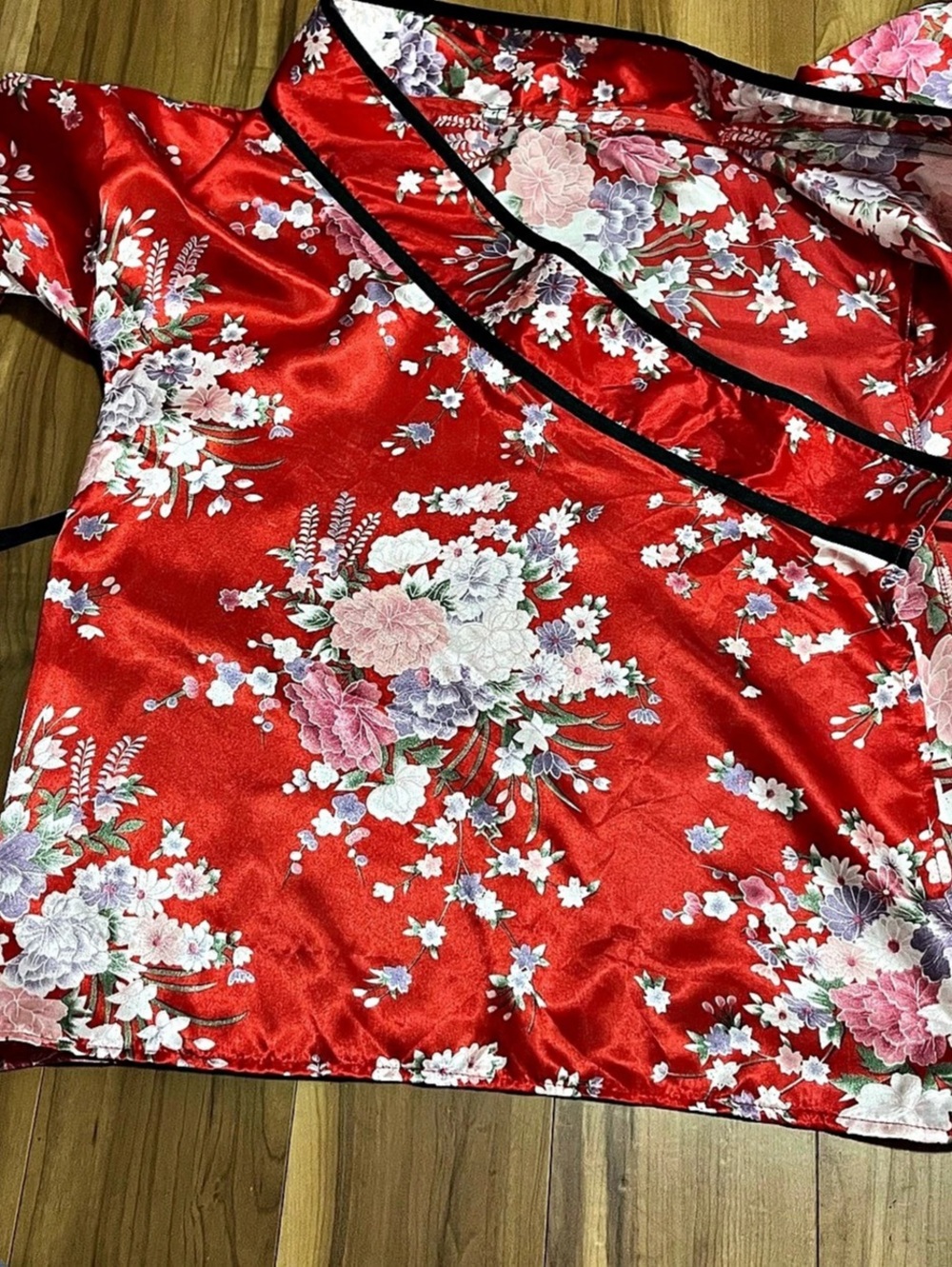 Red Floral Satin Kimono Top & Black Bow Set Wrap Blouse Cosplay Festival L - Picture 4 of 12